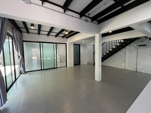 P1961 ด่วนกลับมาว่าง ให้เช่า หมู่บ้าน ต.รวมโชค โชคชัย 4 ลาดพร้าววังหิน ใกล้MRTโชคชัย 4 เลียบด่วน เหมาสำหรับพักอาศัย 