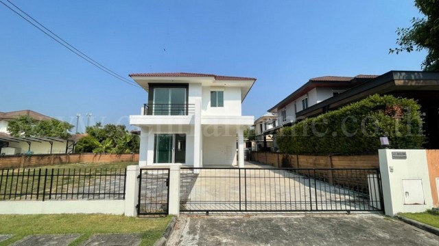 บ้านเดี่ยว ฮาบิเทีย ปัญญาอินทรา 1 หลังใหญ่ พื้นที่กว้าง 117 ตร.วา บ้านใหม่ พร้อมอยู่