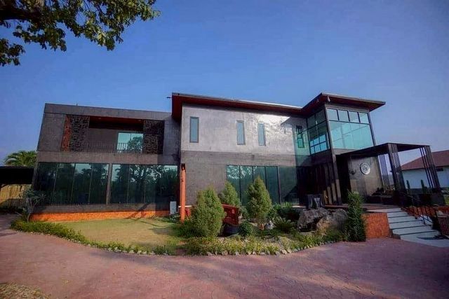 Pool Villa หรู หลังใหญ่ ขาย 9.9 ล้าน 290 ตรว. #โซนดอยสะเก็ด #เฟอร์นิเจอร์ครบ บิ้วอินเกือบทั้งหลัง ใกล้ชิดธรรมชาติ #พร้อมเข้าอยู่