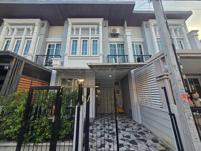 ให้เช่าทาวน์โฮม 2 ชั้น 3 ห้องนอน โกลเด้นท์ทาวน์ 3 บางนา-สวนหลวง เฟอร์นิเจอร์พร้อมอยู่ 