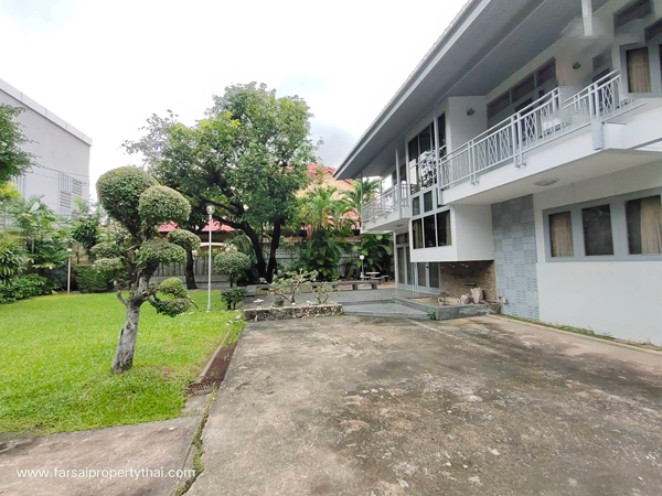  ให้เช่า บ้านเดี่ยว 2 ชั้น เนื้อที่ 200 ตารางวา พื้นที่ใช้สอย 400 ตารางเมตร 4 ห้องนอน 3 ห้องน้ำ แอร์ เฟอร์นิเจอร์ครบ