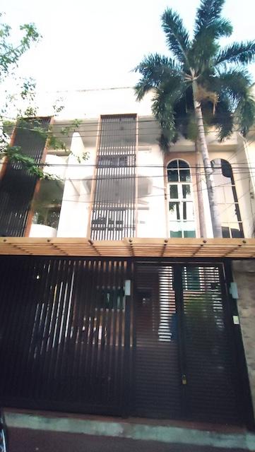 HR 6376 ให้เช่าทาวน์โฮม 3 ชั้น หมู่บ้าน 84 แมนชั่น ซอยประดิษฐ์มนูธรรม5 จดทะเบียนบริษัทได้