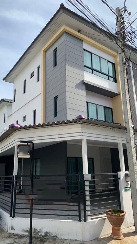 ให้เช่าบ้านเดี่ยว 2 ชั้น 27 ตร.ว. หมู่บ้านคอนเน็ต อัพ 3 รัตนาธิเบศร์ ใกล้ Central Plaza