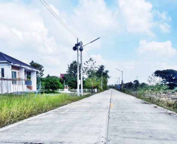 T.o86-3ol-6l6l  ที่ดินติดคอนกรีต100ตรว. 3.4แสน฿ ไฟฟ้า3เฟส คลอง11 บึงกาสาม หนองเสือ ปทุมฯ***แปลงนี้ขายเงินสดค่ะ***   (สนใจแปลงเงินผ่อน สอบถามโทร T.o86-3ol-6l6l  )ทำเลทอง ท้องมังกรสภาพแวดล้อม เหมาะปลูกบ้านมากๆติดคอนกรีตกว้าง น้ำไฟครบ เดินทางสะดวก  คลอง11 หนองเสือ พิกัด ต.บึงกาสาม อ.หนองเสือ ปทุมธานีติดคอนกรีต8 เมตรทุกแปลงไฟ 3 เฟส หน้าแปลง น้ำประปา หน้าแปลงเนื้อที่ 100 ตรว. ลดราคาพิเศษเพียง ***3.4แ�