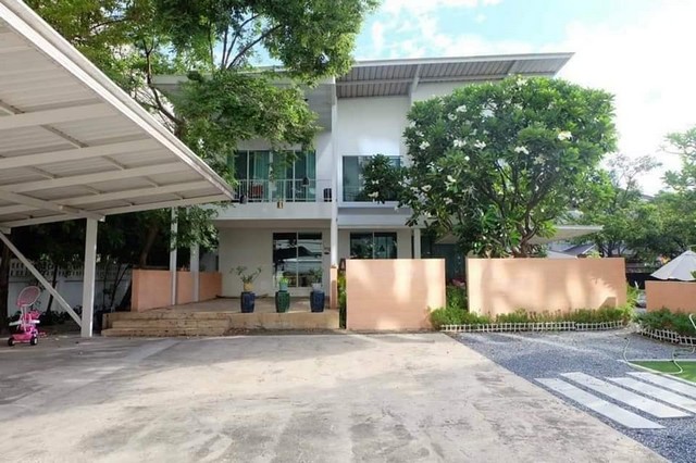 บ้านเดี่ยว 2 ชั้น หมู่บ้านเมืองทองธานีโครงการ 2 พร้อมที่ดินเปล่า ทำเลทอง 