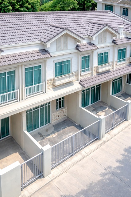 ให้เช่าทาวน์เฮาส์ 2ชั้น 2นอน 3น้ำ พร้อมเฟอร์ฯเครื่องใช้ไฟฟ้า เทพารักษ์  20 ตร.ว. อินดี้ BTS ศรีนครินทร์ 1.5กม. รพ.เปาโล สมุทรปราการ 1.8กม. 