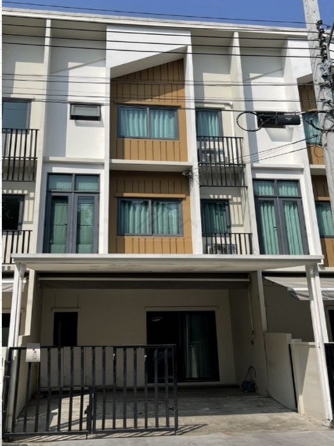ให้เช่าทาวน์โฮม 3 ชั้น 3 ห้องนอน โครงการ Plex อ่อนนุช–วงแหวน หน้ากว้าง 5 เมตร ใกล้ Jas Green Village ประเวศ