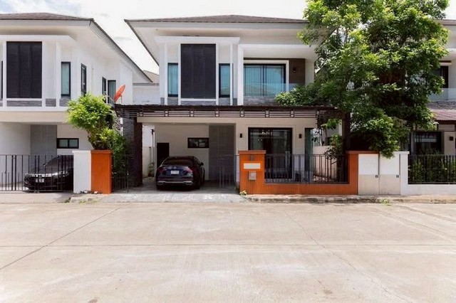 บ้านเดี่ยวใจกลางเมือง ตกแต่งสวย น้ำไม่ท่วม พร้อมอยู่ ป่าตันเชียงใหม่