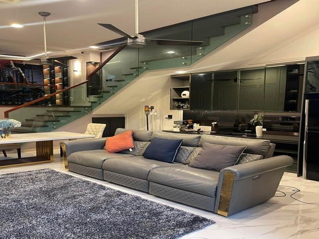 ให้เช่า ทาวน์โฮม 3.5 ชั้น โครงการ The Eight จตุจักร-รัชดา ซอยลาดพร้าว1 แยก25 ทาวน์โฮมสไตล์โมเดิร์น ตกแต่งสวยพร้อมเข้าอยู่