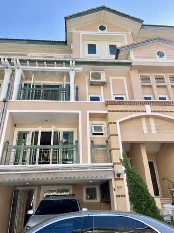 ปล่อยเช่า/Rent ทาวน์โฮม คริสตัล วิลล์ เลียบด่วนเอกมัย-รามอินทรา ประดิษฐ์มนูธรรม 15 ใกล้ทางพิเศษฉลองรัช 