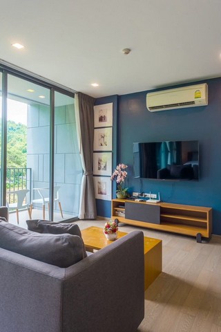 ขายคอนโด The Valley Khaoyai - ขนาด 55 ตร.ม. ชั้น 5- รูปแบบ 1 ห้องนอน 1 ห้องน้ำ- ห้องสวยตกแต่งครบ พร้อมเข้าอยู่ทันที- มองเห็นวิวภูเขาแบบเต็มตา ลมดีทั้งวัน บรรยากาศเงียบสงบและเป็นส่วนตัวบนชั้น 5- สิ่งอำนวยความสะดวกครบครัน: ฟิตเนส สระว่ายน้ำขนาดใหญ่ คลับเฮ้าส์ ที่จอดรถ และระบบรักษาความปลอดภัยด้วยกล้อง CCTV- ระเบียงกว้าง เหมาะสำหรับการพักผ่อนในทุกวันราคา 3,000,000 บาทค่าโอนคนละครึ่งติ�