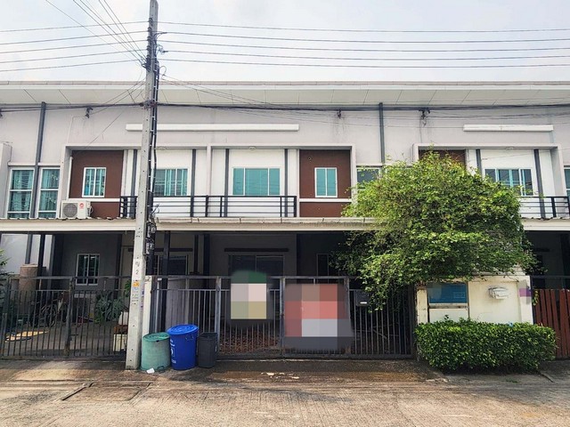 ขายทาวน์เฮ้าส์  หมู่บ้านไลโอ รัตนาธิเบศน์-เวสต์เกต ถนนกาญจนาภิเษก นนทบุรี