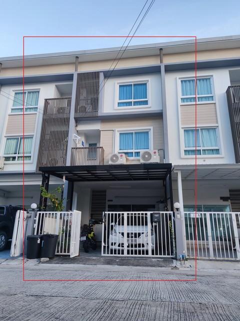 HR 6409 ให้เช่าทาวน์โฮม 3 ชั้น The Rich Biz Home สุขุมวิท 105 ลาซาล ตรงข้าม รพ.ศิครินทร์ ใกล้ MRT สถานีศรีลาซาล