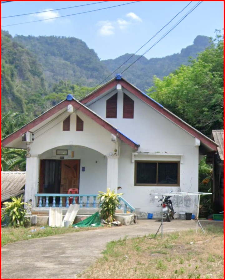 ขายที่ดินพร้อมบ้านพักอาศัย 2 หลัง บรรยากาศธรรมชาติ ติดลำคลอง จังหวัดพังงา