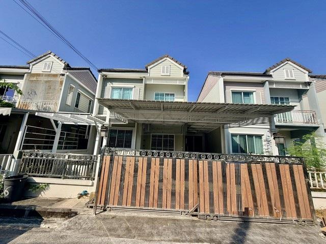 ให้เช่าทาวน์โฮม 2 ชั้น 140 ตร.ม. โครงการเดอะวิลเลจ บางนา กม. 10 ใกล้เมกะบางนา