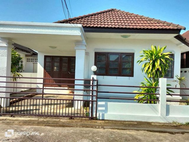 ให้เช่า 8,500 บาท/เดือน ขาย 1.75 ล้าน #โซนรวมโชค บ้านชั้นเดียว #ซื้ออยู่เองหรือปล่อยเช่าก็ดี