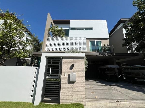 ขายบ้านเดี่ยว 3 ชั้น เนอวานา แอบโซลูท ถนนบางนา ติด Att U Park Bangna