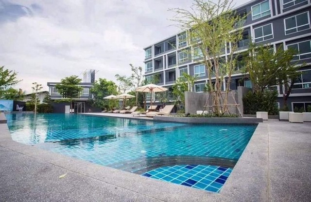 Diamant Condo ห้องมุม เฟอร์นิเจอร์ครบ หิ้วกระเป๋าอยู่ได้เลย ฟ้าฮ่าม