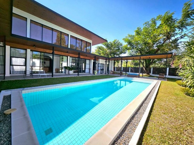 พูลวิลล่าให้เช่า บรรยากาศเงียบ วิวแม่น้ำ ไม่น้ำท่วม ดอยสะเก็ด