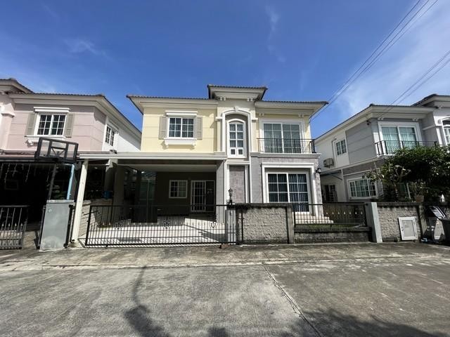 ให้เช่า บ้านแฝด 2 ชั้น หมู่บ้าน โกลเด้น นีโอ ลาดพร้าว เกษตรนวมินทร์ ซอยนวมินทร์42 ให้เช่าบ้านเปล่า ไม่รับเลี้ยงสัตว์