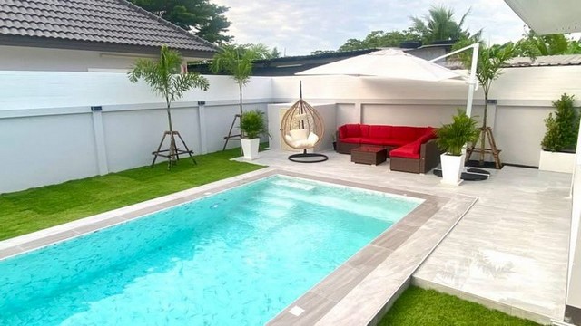 ขายบ้านพูลวิลล่า ใหม่เอี่ยมมือ 1 โซนห้วยใหญ่ บางละมุง ชลบุรี FP-H01628 