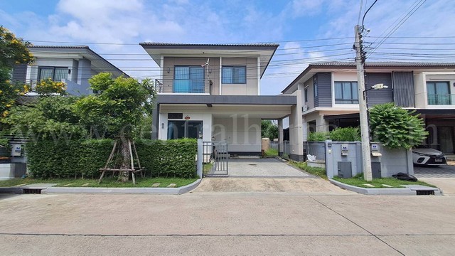 ลดราคาด่วน บ้านเดี่ยว เซนโทร สะพานมหาเจษฎาบดินทร์ฯ ราคาถูก