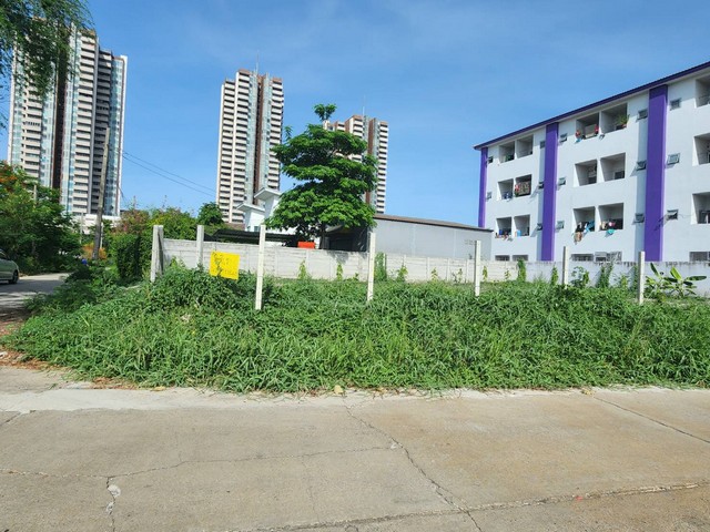 รหัส  ที่ดินเมืองทองคุณเพ็ญนี ให้เช่า พื้นที่ดิน - 20000 บาท  98 sq.wa 0 งาน 0 ไร่ ใกล้กับ เมืองทองธานี ราคาเดียว