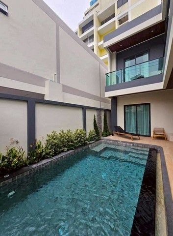 พูลวิลล่าหรู ใจกลางพัทยา ใกล้เขาพระตำหนัก และหาดจอมเทียน FP-H01648 