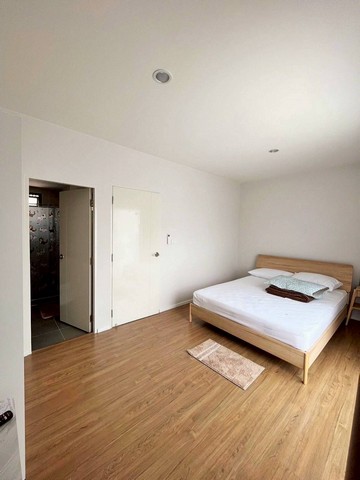 ขายบ้านกลางเมือง ราชพฤกษ์-พระราม 5  ทาวน์โฮม 3 ชั้น ต.บางไผ่ อ.เมืองนนทบุรี จ.นนทบุรี 