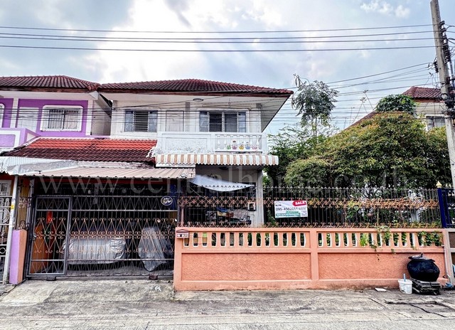 ขายด่วน บ้านแฝด หมู่บ้านพระปิ่น 4 เพชรเกษม 81 - บางบอน 5 ทำเลดี 