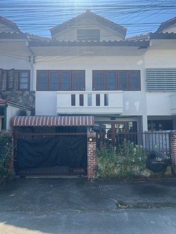 บ้าน 2 ชั้น ทำเลดี เดินทางสะดวก บ้านเพชรบุรินทร์ แม่เหียะ