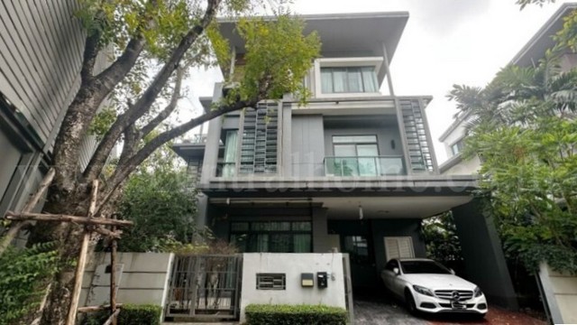 บ้านเดี่ยว 3 ชั้น นาราสิริ ไฮด์อเวย์ นวมินทร์ หลังริม