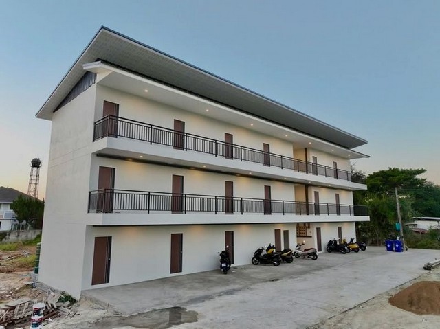 หอพักสร้างใหม่ 3 ชั้น เดินทางสะดวก แม่โจ้                