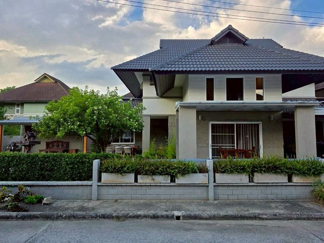  บ้าน 2 หลัง บนพื้นที่เดียวกัน ทำเลพรีเมียม หมู่บ้านซีรีนวิลล์ สันทราย