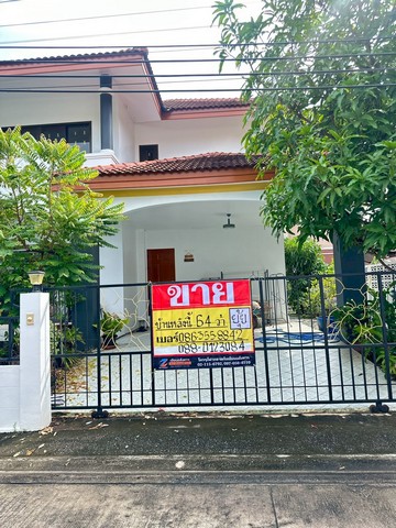 ZT898 ขายบ้านเดี่ยว 2 ชั้น โครงการออคิดวิลล่า (Orchid Villa) เฟส 4 บางนา-ตราด กม.24 เนื้อที่ประมาณ 64 ตร.ว.ที่ตั้ง: ตำบลบางเสาธง อำเภอบางเสาธง จังหวัดสมุทรปราการข้อมูลประกาศที่เกี่ยวข้อง:* โครงการ: หมู่บ้าน ออคิดวิลล่า (เฟส 4) บางเสาธง* ประเภท: บ้านเดี่ยว 2 ชั้น* ฟังก์ชัน: 3 ห้องนอน, 2 ห้องน้ำ* จุดเด่น: บ้านปรับปรุงใหม่, ห่างจากถนนบางนา-ตราด ประมาณ 1.5 กม.* ทำเล: ใกล้ ABAC บางนา, บางเสาธง, สมุทรปรา�