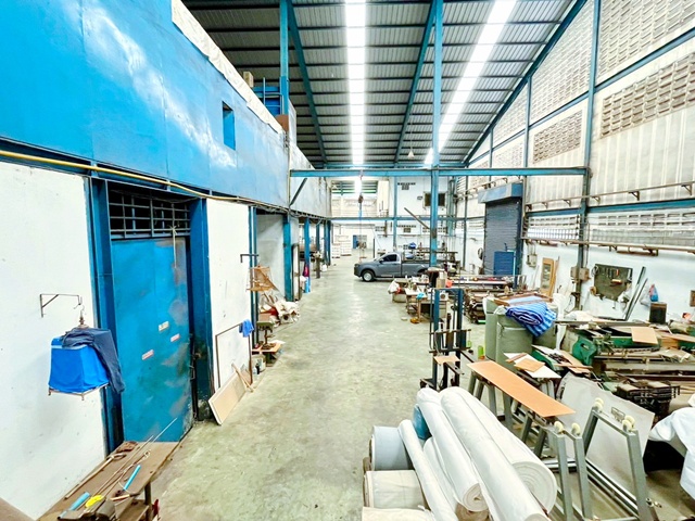 กระทุ่มแบน 500 ม.KVA โรงงานขาย หรือให้เช่า 4 นอน 1 น้ำ หม้อแปลงไฟ 250 ใกล้การไฟฟ้าส่วนภูมิภาค ขนาด 325 ตร.ว.พื้นที่ใช้สอยกว่า 1300 ตร.ม.79,999 B-M.ขาย 21.99 ลบ. พร้อมอาคารโรงงาน 2 ชั้น พร้อมออฟฟิศ 2 ชั้น และอาคารห้องพักคนงาน 3 ชั้น มีใบอนุญาต รง.4 และใกล้นิคมอุตสาหกรรมสมุทรสาคร 5 กม.รองรับงานอุตสาหกรรมเต็มรูปแบบ ถ.เศรษฐกิจfactory license Form 4 and 250 KVA transformer Factory for sale or rent 4 bed 1 bath near Provincial Electricity Authority Krathum Baen 500 m. Size 325 sq.wa. usable area over 1300 sq.m. 79,