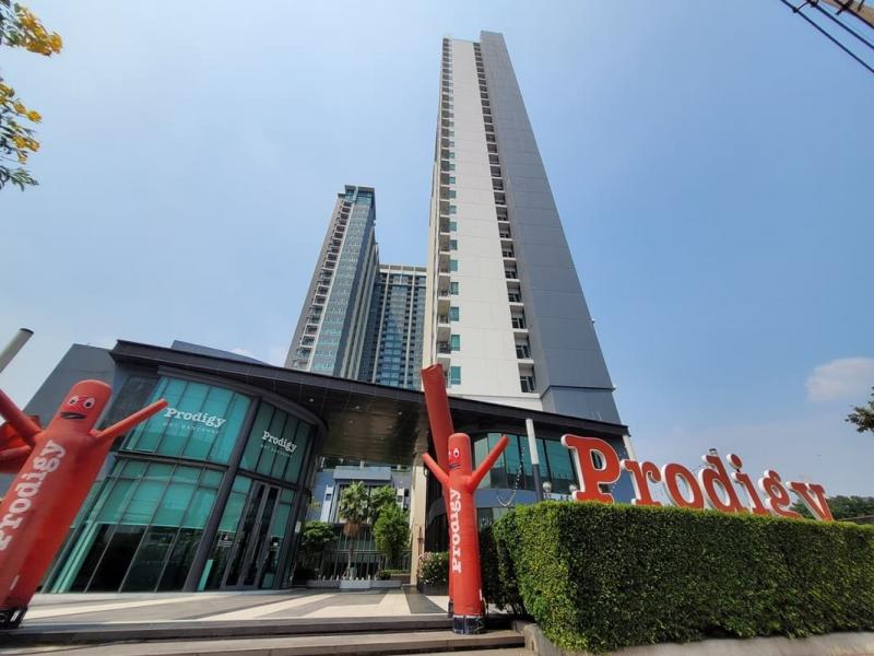  ขาย บ้านเดี่ยว/ทาวน์เฮ้าส์/คอนโด โครงการ ขาย คอนโด โพรดิจี้ เอ็มอาร์ที บางแค   ถนน เพชรเกษม แขวง บางหว้า เขต ภาษีเจริญ กรุงเทพมหานคร  ราคาโปรโมชั่น  2,232,000     บาท    ลดจาก  2,541,000   บาท ราคาโปรโมชั่นตั้งแต่วันที่  2 มีนาคม - 31 พฤษภาคม 2569  รายละเอียดทรัพย์ -  พื้นที่ใช้สอย 30.03 ตร.ม. -  บ้านหันไปทางทิศ  ตะวันออก  พิกัดทรัพย์ : https://maps.app.goo.gl/RSPoE8E57fDf4GEh8  สถานที่ใกล้เคียง   -ตลาดบางแค0.70 กม. -MRT สถานีภาษีเจ�