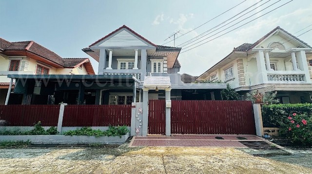 รหัสทรัพย์ 6701บ้านเดี่ยว มณียา 2 ไทรม้า นนทบุรี ราคาถูกที่สุดในโครงการ&nbsp;ที่ตั้ง : ถนนรัตนาธิเบศร์ ตำบลไทรม้า อำเภอเมืองนนทบุรี จังหวัดนนทบุรี 11000รายละเอียดทรัพย์&nbsp;- บ้านเดี่ยว 2 ชั้น ขนาดเนื้อที่ 51 ตารางวา พื้นที่ใช้สอย 200 ตารางเมตร- 4 ห้องนอน, 3 ห้องน้ำ, 1 ห้องครัว, 1 ห้องรับแขก, 1 ห้องอเนกประสงค์, 1 ห้องนอนแม่บ้าน, 3 ที่จอดรถ- ปั๊มน้ำ + แทงค์น้ำ, เครื่องทำน้ำอุ่นสิ่งอำนวยค�