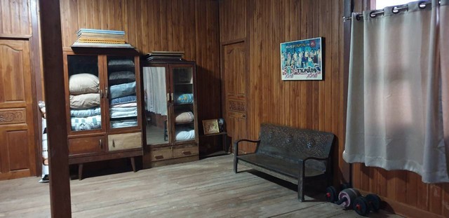 ให้เช่าบ้าน สถานที่ถ่ายทำ ทุกประเภท เช่น หนัง ละคร MV โฆษณา หนังสั้น คอนเท้นท์ และงานทุกประเภท  บ้านไม้ สวยตกแต่งแล้ว บ้านไม้สวยวิวทุ่งนา ย่านไทรน้อยบรรยากาศดีธรราชาติอากาศปลอดโปร่ง เย็นสบาย วิวดี ฟินสุดสุด อยู่แถวไทรน้อย สามารถตกลงและพูดคุยได้ เคยเป็นสถานที่ถ่ายทำหนัง ละคร และอื่นๆ มาก่อน สามารถนำเฟอร์หรืออุปกรณ์ตกแต่งเข้ามาได้สนใจ โทร/line :  0855608433                 096882