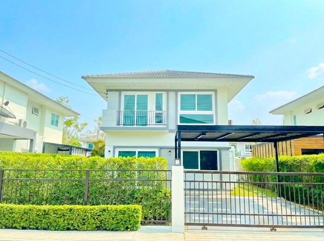 วงแหวน-ลำลูกกาคลอง 6 ขายหรือเช่าบ้านเดี่ยว 4 นอน 3 น้ำ ใกล้ตลาดใหญ่ลำลูกกา 1.0 กม.  58ตร.ว. 230 ตร.ม. บึงคำพร้อย  31,999 B-M. ขาย 4.69 ลบ.วิวสวนหลังบ้านไม่ติดใคร อากาศถ่ายเทดี เหมาะอยู่อาศัย ทำเลศักยภาพ เดินทางสะดวก ใกล้รร.นานาชาติเคไอเอส 2.4 กม.ทางด่วน และเชื่อมต่อถนนลำลูกกา รังสิตnear LamLukKa Ring Road Khlong6 For sale or rent 4bed 3 bath detached house near Lam Luk Ka Big Market 1.0 km.  Land size 58sq.wa. 230sq.m. 31,999B-M sale price 4.69million B-M Backyard garden view no neighbors good ventilation ideal for living prime location convenient transportati