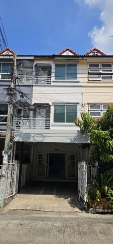 RTJ2189ให้เช่าทาวโฮม3ชั้น หทัยราษฎร์ซอย6 หมู่บ้านสุภาวัลย์ ใกล้ รร.โชคชัย  เดินทางสะดวก ใกล้รามอินทรา, นิมิตรใหม่, เลียบคลองสอง  เนื้อที่ 18 ตร.ว. 4ห้องนอน 2ห้องน้ำ 1 แอร์ 1ที่จอดรถ บ้านเปล่า contact : คุณเจี๊ยบ 092-851-6969Line : Keti2522 ราคาเช่า 8,000 บาท บาท/เดือน 50 ซอย หทัยราษฎร์ 6 แขวงบางชัน เขตคลองสามวา กรุงเทพมหานคร 10510ปากซอยมี 7-11 ปั้มน้ำมัน ใกล้ รร.โชคชัยไม่มีค่าส่วนกลาง สิ่งอำนวยความสะดวกในโ�