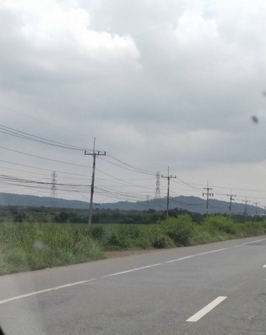 ขายที่สร้างโรงงาน , โกดัง มีหลายแปลง 4,5,6 ไร่ใกล้ถนน บางนา-ตราดใกล้ถนนเลียบมอเตอร์เวย์ สาย 7มีไฟฟ้าสามเฟส ประปาภูมิภาค พร้อมใช้ขายราคาไร่ละ  6  ล้านบาท**สนใจดูที่ดินจริง รบกวนนัดล่วงหน้าอย่างน้อย 1 วันค่ะ**ติดต่อ ภญ.เทเรซา สิทธิพล โทร.(ไลน์) 081-3305497, โทร.(ไลน์) 061-5765520 เรียนจบธุรกิจที่ดินจาก ม.ธรรมศาสตร์ รู้กฎหมายที่ดินเป็นอย่างดีรับจำนอง ขายฝากช่องทางการติดตาม…. Facebook Fanpage , TikT