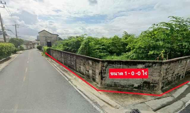 ขายที่ดิน บางตลาด ปากเกร็ด นนทบุรี 1 ไร่ ที่ดินเปล่า มีถนนผ่าน ตารางวาละ 100,000 บาทรายละเอียดทรัพย์ที่ดินเปล่า ตำบลบางตลาด อำเภอปากเกร็ด จังหวัดนนทบุรีเนื้อที่ 1 ไร่อยู่ในโครงการ มีถนนผ่านหน้าแปลงเหมาะสำหรับสร้างบ้านพักอาศัย โฮมออฟฟิศ หรือพัฒนาโครงการขนาดเล็กทำเลเดินทางสะดวก ใกล้แหล่งชุมชนราคาขายตารางวาละ 100,000 บาทผู้ติดต่อสุพนิดา พัดพรม มายSUPANIDA PATPROMTel 081 739 1245Line ID 