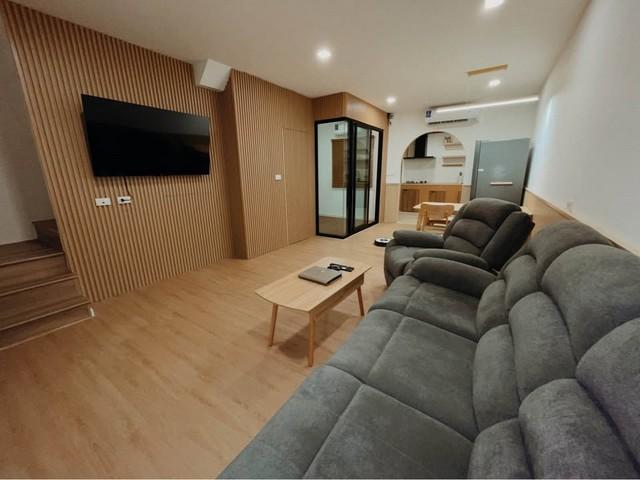 P2080 ให้เช่า ขายทาวน์โฮม Patio พาทิโอ ศรีนครินทร์-พระราม9 ใกล้ รร.นานาชาติ Wellington ติดสนามกอล์ฟกรุงเทพกรีฑา 