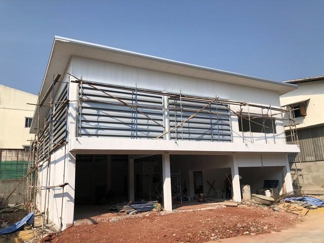 ให้เช่าโกดัง พร้อมออฟฟิส 2 ชั้น พื้นที่สีม่วง ขนาด 400 ตารางเมตร ถนนเอกชัย เหมาะทำออฟฟิศ หน้าร้านติดต่อAgent : คุณเด่นชัย: 09-8481-8989:06-2839-4747ID Line :0984818989: https://line.me/ti/p/ezz8HbMifzWhatsApp :+66984818989: แอดไลน์ แคปหน้าจอสอบถามได้เลยครับโกดัง ถนนเอกชัยโกดังสร้างใหม่ 400 ตารางเมตรออฟฟิศ 2 ชั้น 2 ห้องน้ำใกล้แหล่งชุมชน ธนาคาร ตลาดที่ตั้ง ถนน เอกชัย แขวงบางบอน เขตบางบอน กรุงเทพมหานคร 10150ราคาเช่า 50,000/ เดือน ประกัน 200,000 �