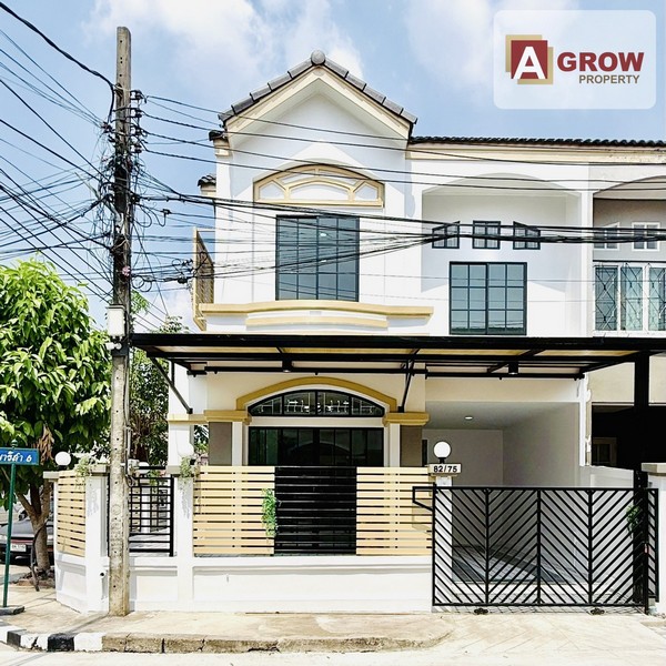 หมู่บ้านมาริสา สุเหร่าคลองหนึ่ง 5 หลังบ้านโล่งทำเลสวย ตกแต่งครบ พร้อมเข้าอยู่ที่ตั้ง : ถนนสุเหร่าคลองหนึ่ง แขวงบางชัน เขตคลองสามวา กรุงเทพมหานครรหัสทรัพย์ : AGT01250ราคาขาย : 2,950,000 บาทรายละเอียดทรัพย์ :- ทาวน์เฮ้าส์ 2 ชั้น- เนื้อที่ 27.9 ตรว.- 4 ห้องนอน- 2 ห้องน้ำ- 1 ห้องครัว- 1 ห้องโถง- 1 จอดในบ้านจุดเด่น :- บ้านรีโนเวทใหม่ทั้งหลัง เฟอร์ฯครบ พร้อมเข้าอยู่- หลังบ้านโล่งทำเลสวย- ต่อ