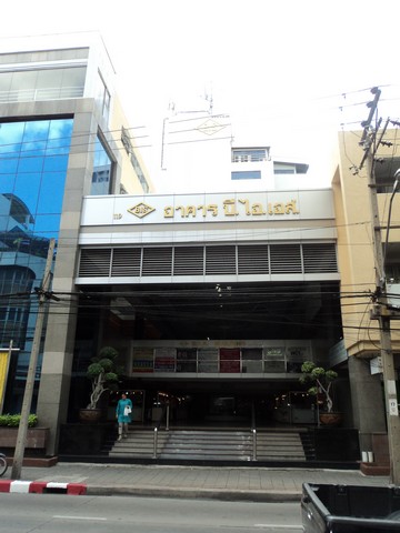 ให้เช่าด่วน ๆ OFfice อาคารบีไอเอส 1BR1BATHROOM 12900 บาท ใกล้กับ - ^^