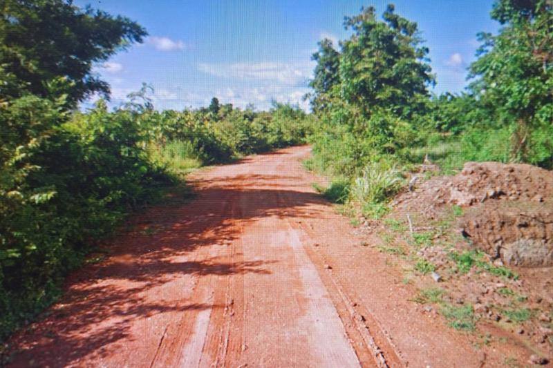 ##ที่ดินเปล่า 3 ไร่ ใกล้ทางหลวงชนบท ลป.4007 อ.เกาะคา จ.ลำปางโซน : อ.เกาะคา  จ.ลำปางที่ตั้ง :  ต.ไหล่หิน  อ.เกาะคา  จ.ลำปาง  52130ลักษณะโดยทั่วไป- ที่ดินเปล่า ใกล้ทางหลวงชนบท ลป.4007- เนื้อที่  2-3-16  ไร่,  ราคาพิเศษ!! ยกแปลง 3.98 แสนบาท- หน้ากว้าง 124 เมตร ลึก 99 เมตร, เดินทางสะดวก, ติดถนนหลักสองด้าน- ผังเมืองสีเขียว (ชนบทและเกษตรกรรม)- แปลงสวย ทำเลดี ใกล้แหล่งท่องเที่ยว, พักผ่อนหย่อนใจ- เหมาะสำหรั