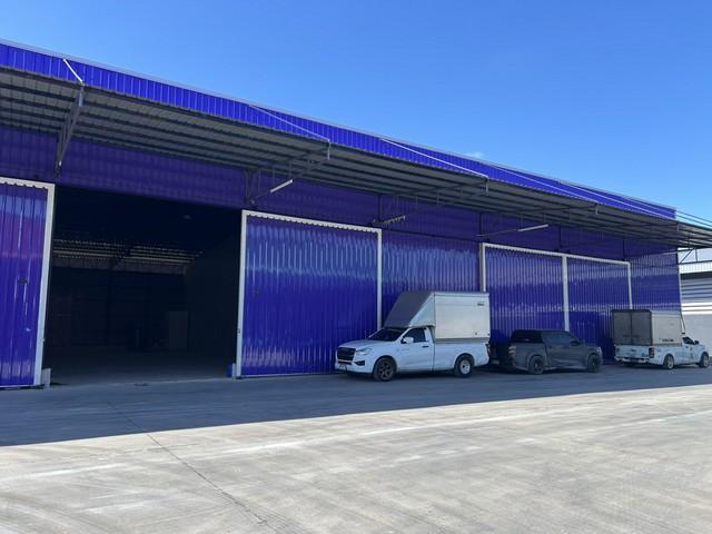 ให้เช่าคลังสินค้าหลาย ขนาด 360-900 ตร.ม.ใกล้นิคมอุสาหกรรม BP บ้านโพธิ์ เพียง 10 กม รถเทลเลอร์เข้าได้ติดต่อAgent : คุณเด่นชัย: 09-8481-8989:06-2839-4747ID Line :0984818989: https://line.me/ti/p/ezz8HbMifzWhatsApp :+66984818989: แอดไลน์ แคปหน้าจอสอบถามได้เลยครับโกดัง บ้านโพธิ์ ฉะเชิงเทราขนาด 360, 600, 900 ตร.ม.โกดังสูงเฉลี่ย 7.5 เมตรมีห้องน้ำทุกหลังสามารถเพิ่มออฟฟิศได้ไฟฟ้า 1-3 เฟสประตูสูง 5 เมตร รถเทลเลอร์และคอนเทนเนอร์ เข้า-ออก สะดวก3122 ตำบล หนอ�