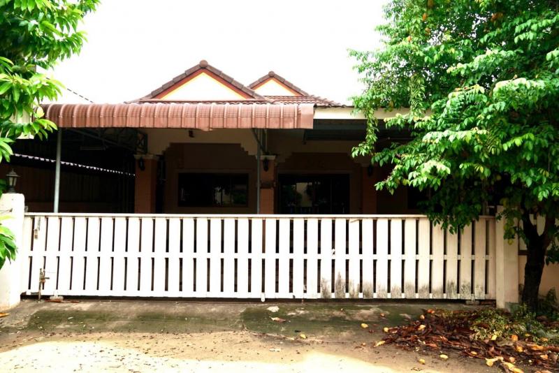  ขาย บ้านเดี่ยว/ทาวน์เฮ้าส์/คอนโด โครงการ  บ้านเดี่ยว ชัยพิทักษ์ 1 ปราณบุรี    ถนน เพชรเกษม (ทล.4) ตำบล วังก์พง อำเภอ ปราณบุรี ประจวบคีรีขันธ์  ราคาโปรโมชั่น   2,185,000    บาท    ลดจาก  2,420,000   บาท ราคาโปรโมชั่นตั้งแต่วันที่  2 มีนาคม - 31 พฤษภาคม 2569  รายละเอียดทรัพย์ -  เนื้อที่ 72.00 ตร.ว.  พื้นที่ใช้สอย 192.94 ตร.ม. -  3 ห้องนอน 2 ห้องน้ำ  -  บ้านหันไปทางทิศ  เหนือ  พิกัดทรัพย์ : https://maps.app.goo.gl/m6iD5zerawJM1LEeA  สถานที่ใกล